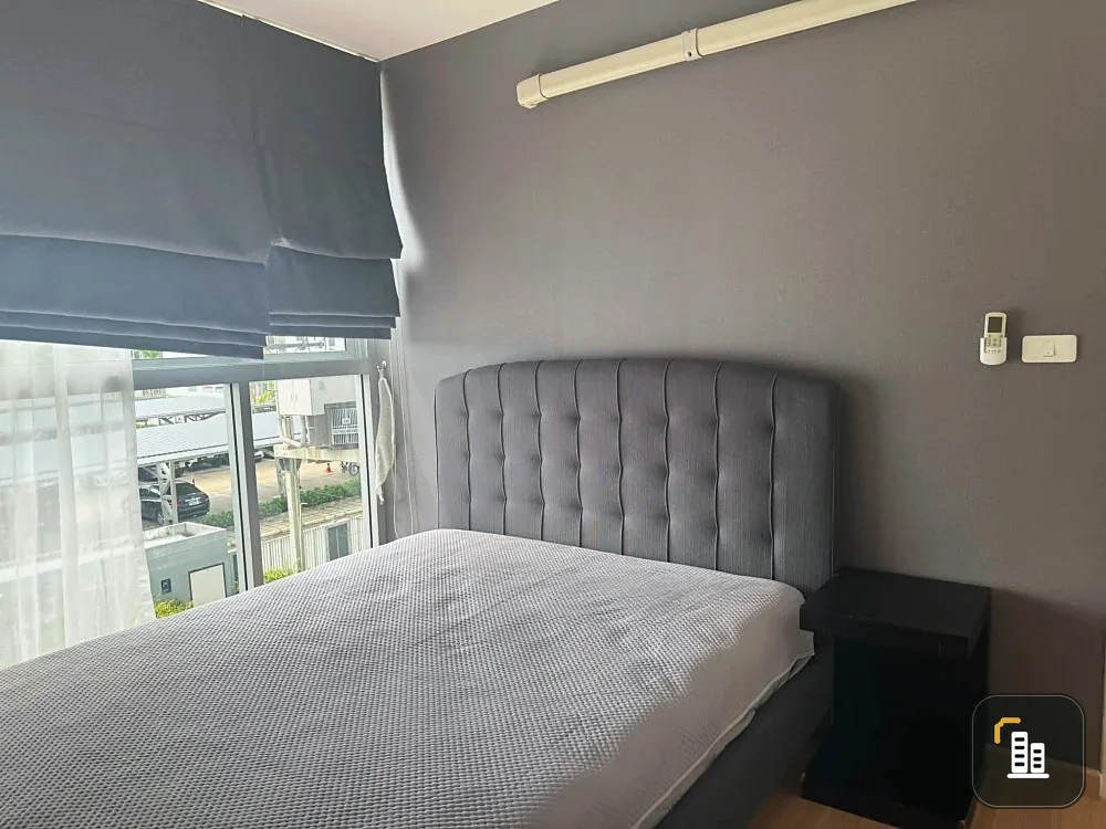 For rent, J Condo Rama 2, corner room, not crowded. Plenty of usable space in a good location, but can't you just look and reserve?