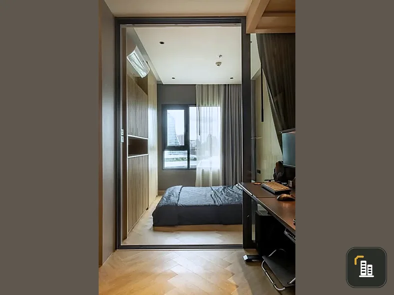 Selling a beautifully decorated Life One Wireless condo with high-quality built-in furniture and a stunning view. Don't just look, reserve it!