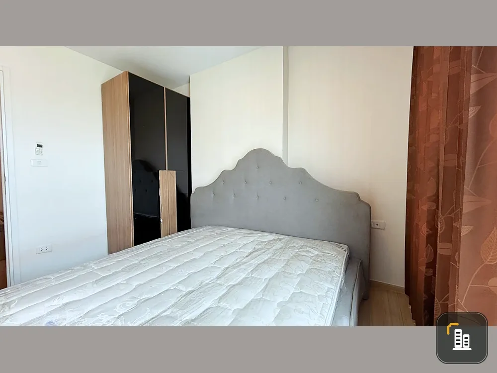 Selling a fully furnished unit at The BASE Chaengwattana, 21st floor. Ready to move in! Book now!