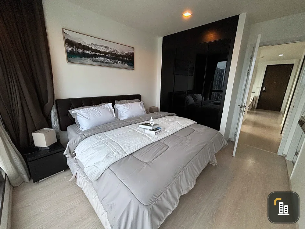 For rent: Rhythm Sukhumvit 44/1, 30th floor, fully furnished unit. Book now! Don't miss out!