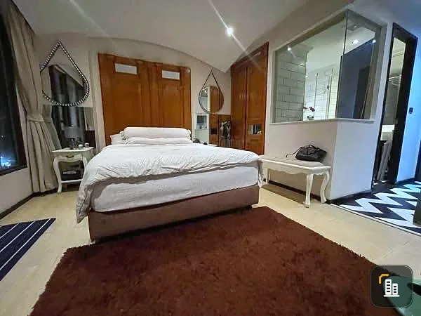 Selling a fully furnished studio unit at The Venetian Signature Condo Resort Pattaya with sea view. Book now!