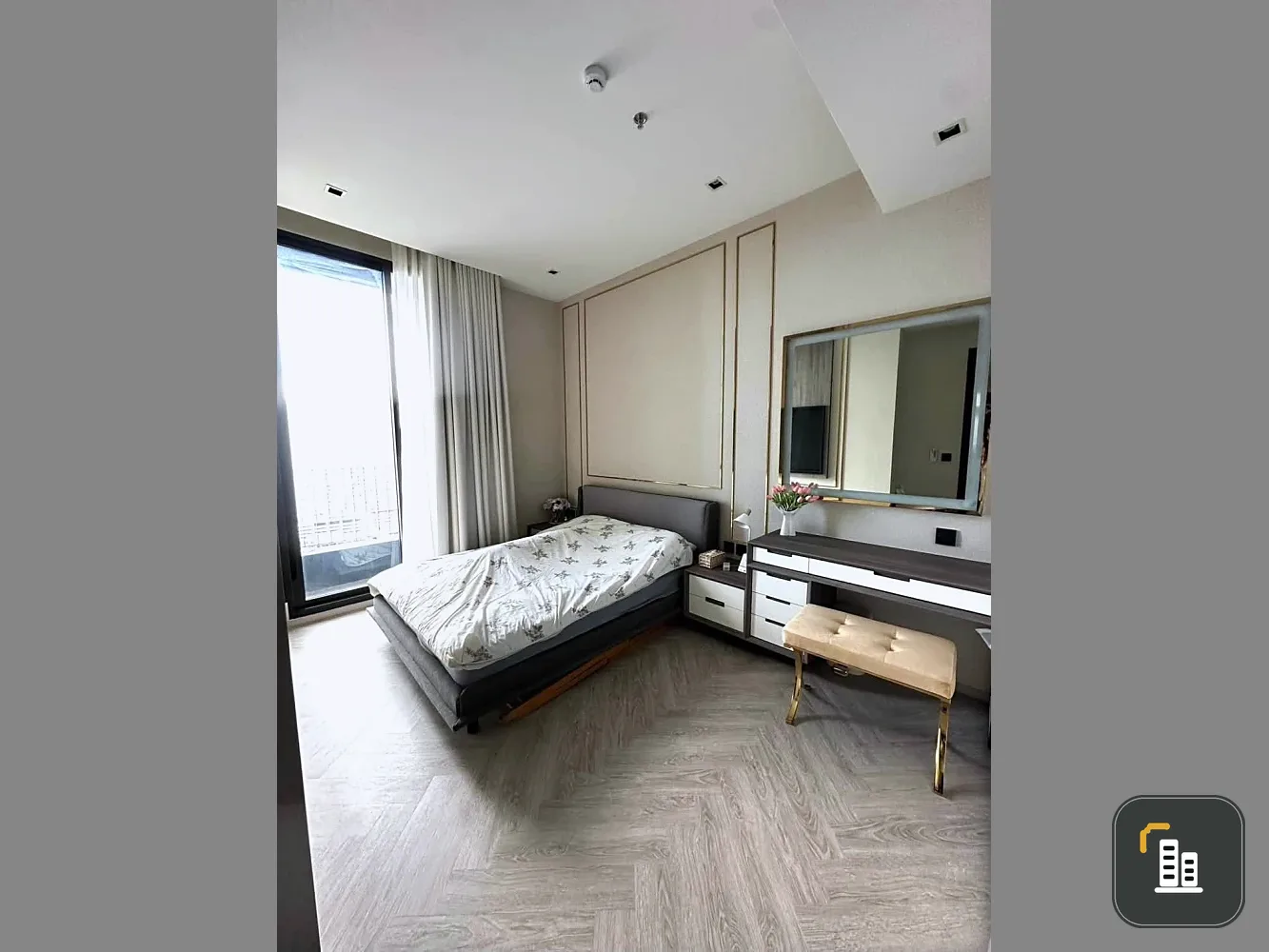 For rent: Chapter Charoennakhon - Riverside. Spacious and comfortable room on the 24th floor with Asiatique view. Convenient and complete amenities. B