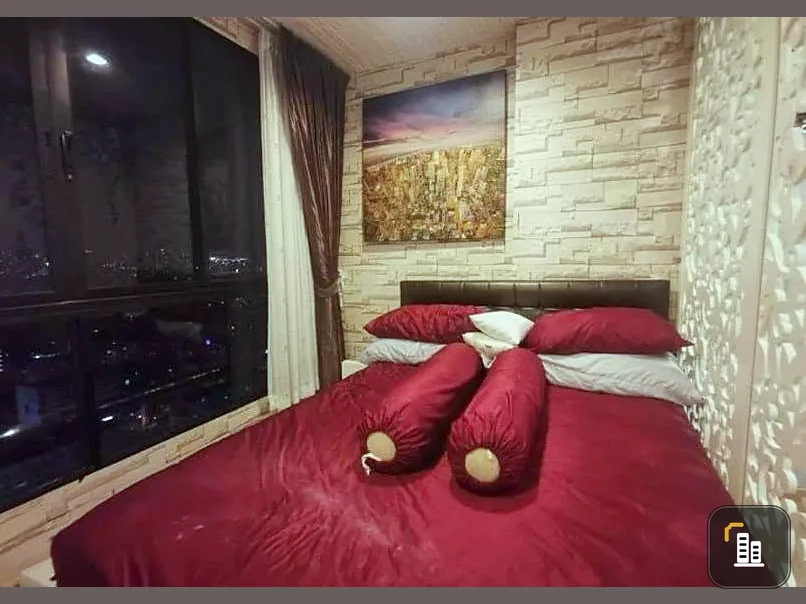 Condo for sale, The Tree Interchange, 24th floor, Chao Phraya River view, fully furnished with built-in features, north-facing (not hot). Own it now!