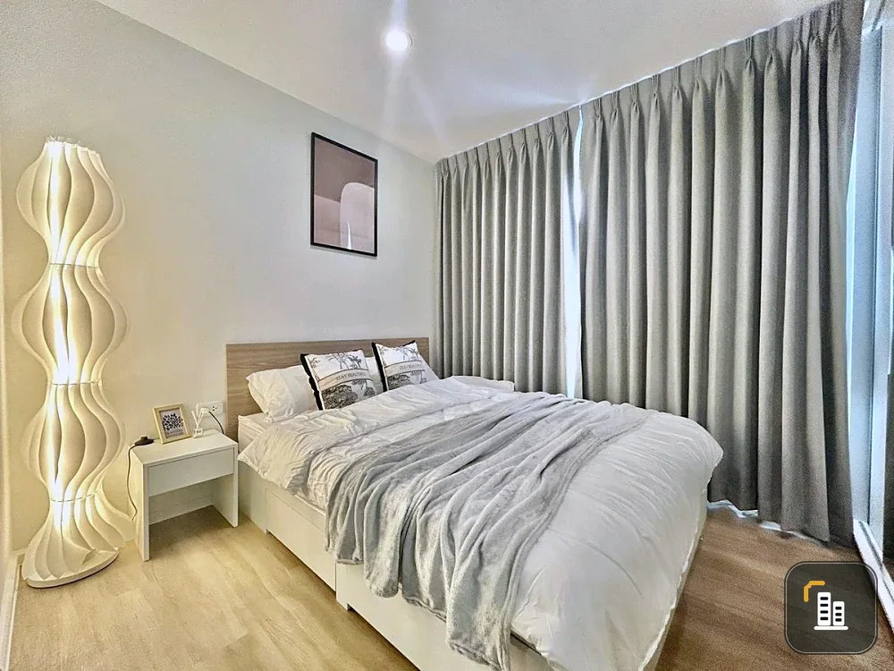 For rent: i Condo Active Phatthanakan, 7th floor, corner unit, fully furnished, ready to move in. Book now!