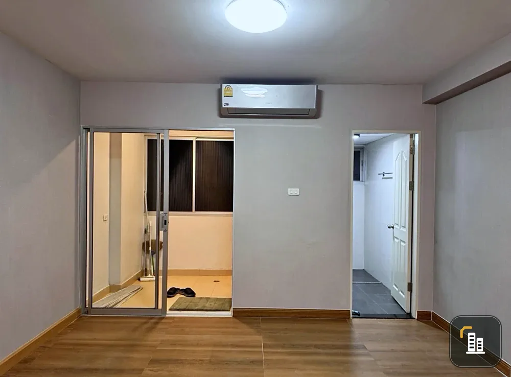 City Home Tha-Phra for sale, 12th floor. Spacious and comfortable unit. Interested in owning one? Book now!