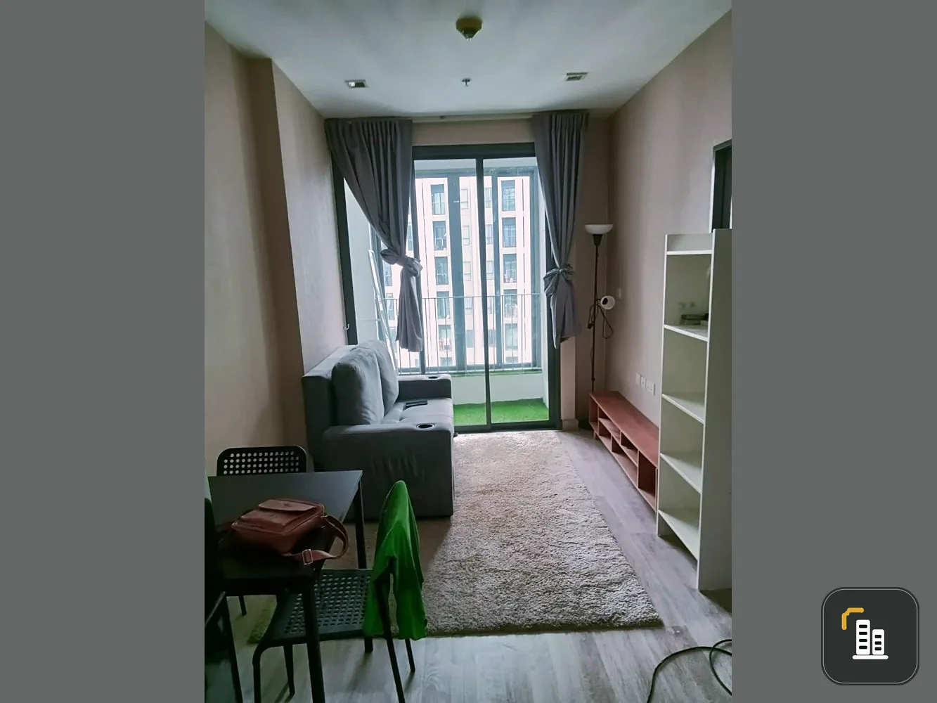Selling Ideo Mobi Rama 9, 26th floor. Beautiful view, bright and airy, fully furnished, ready to move in. Book now!