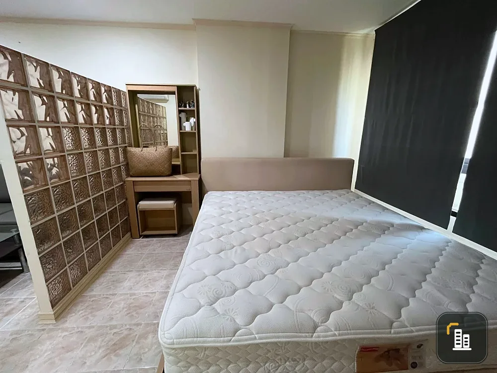For rent: Lumpini Place Rama 3 - Riverview, 17th floor, fully furnished, very livable. Book now!