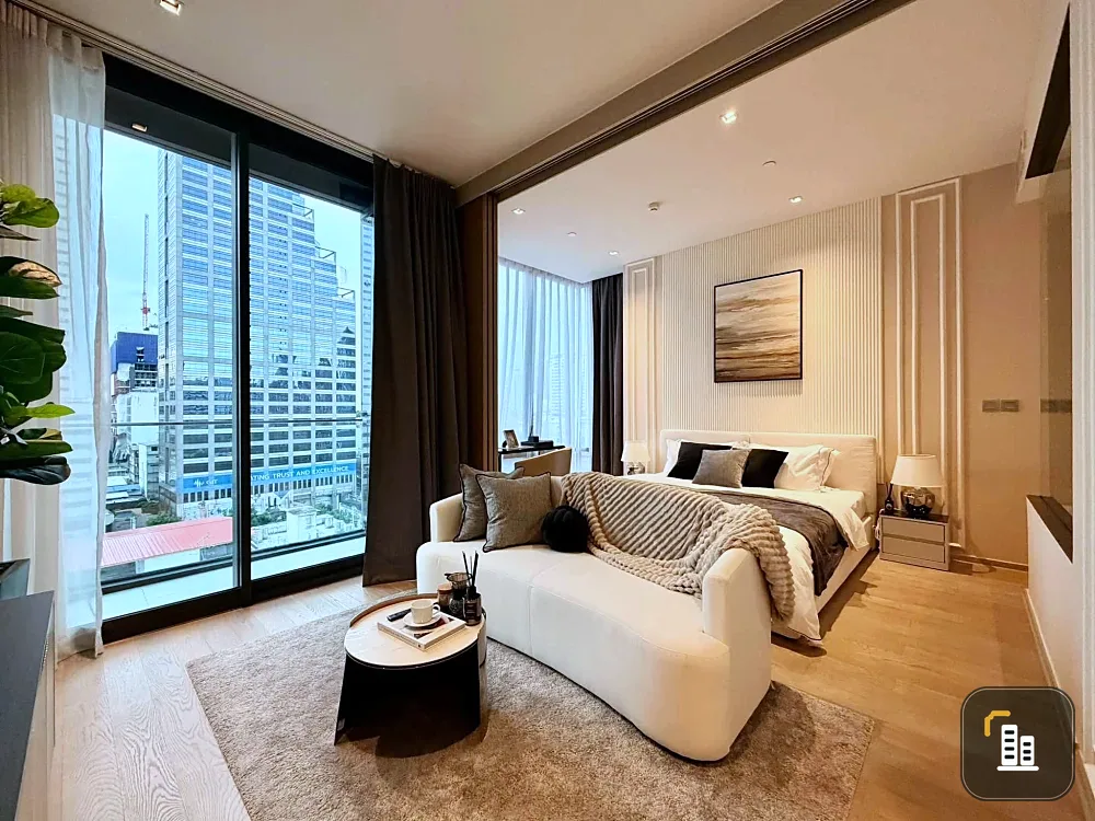 Selling Ashton Silom corner unit, less crowded, beautifully furnished and fully equipped. Excellent location. Book now!