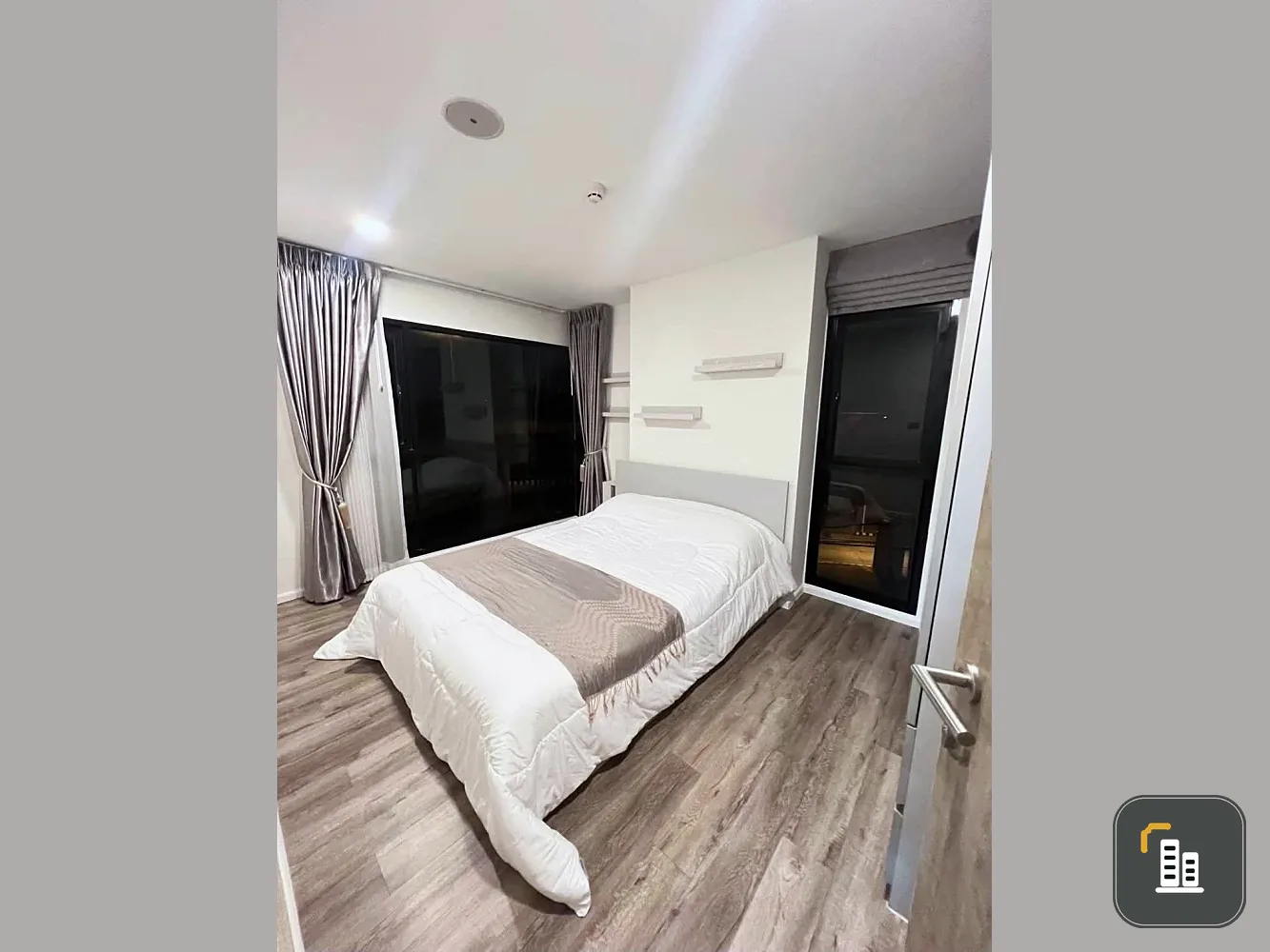 Condo for rent at Modiz Interchange. Spacious and comfortable unit with ample living space. Book today! Don't miss out!