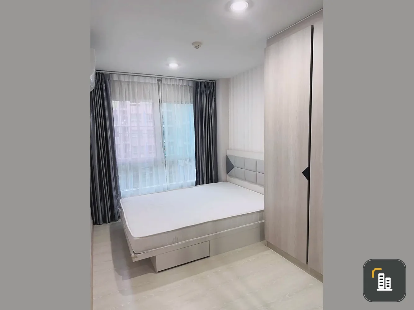 Selling The Kith Plus Sukhumvit 113, 4th floor unit. High-quality wallpaper installed. Convenient location. Don't miss out!