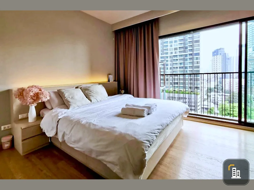 Condo for Rent: Noble Refine