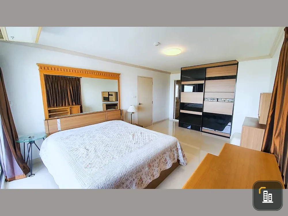 Condo for Sale – Sarin Place | Spacious High-Floor Unit with Open View