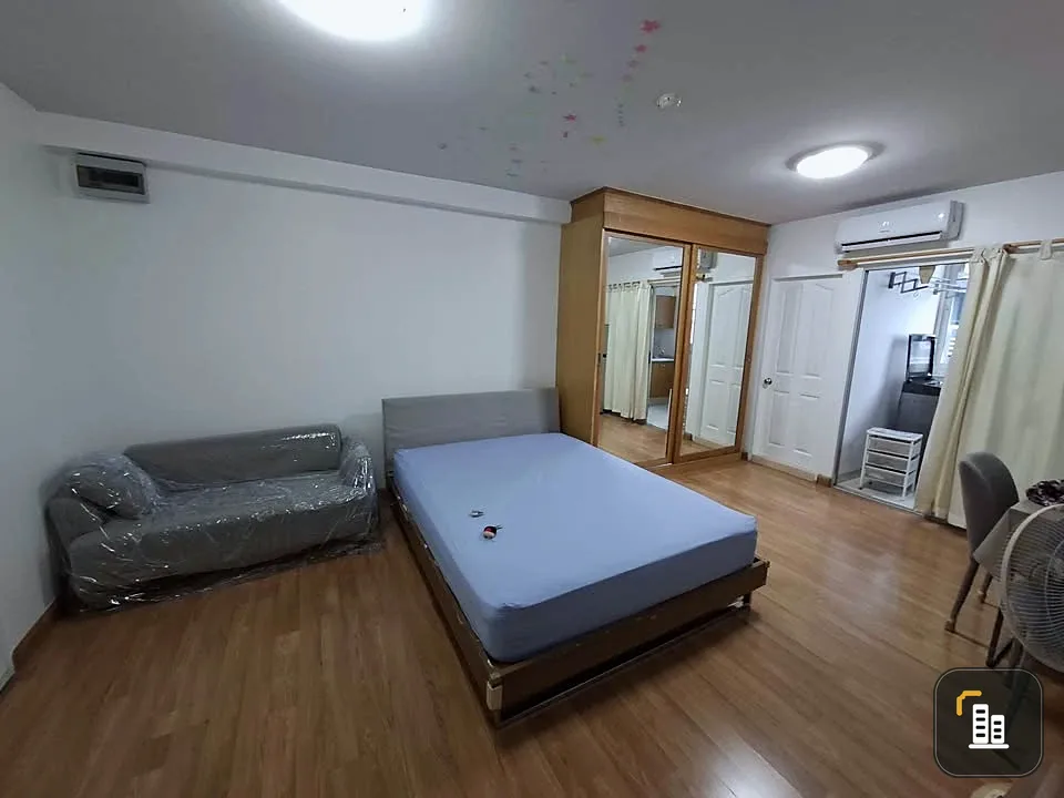 For rent: Supalai City Home Ratchada. Quiet and peaceful, with a separate kitchen area. Fully furnished and equipped with appliances. Book now!