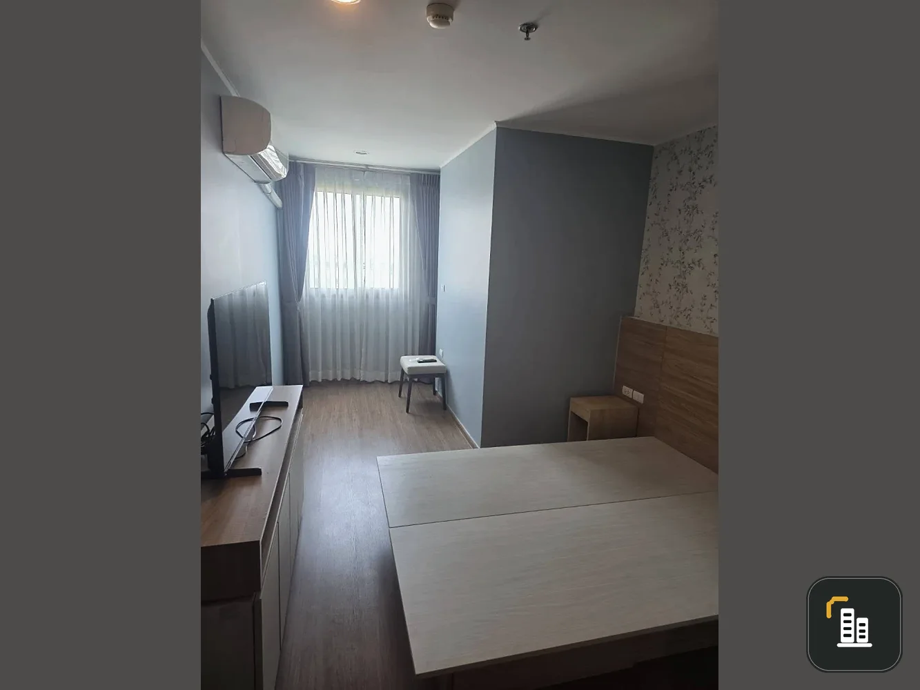 For sale or rent: U Delight Residence Riverfront Rama 3. Spacious rooms with ample living space and complete amenities. Book now!