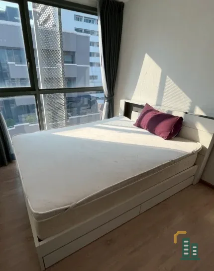 Selling Taka Haus Ekamai, 12th floor, 8 fully furnished units. Book now! Don't miss out!