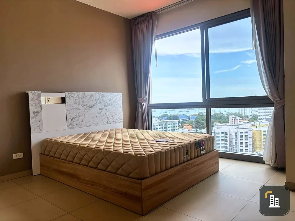 Selling a Unixx South Pattaya unit on the 14th floor in a prime location with stunning, unblocked sea views. Don't just look, book it!