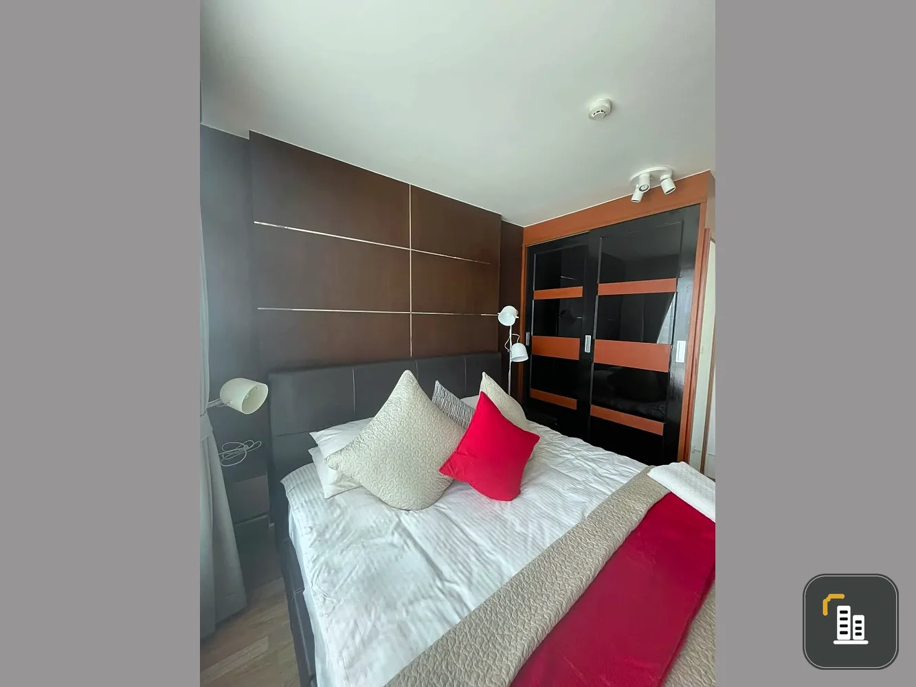 Condo for rent at Voque Sukhumvit 16. Nice unit with complete amenities. Just bring your luggage and move in! Don't miss this opportunity.
