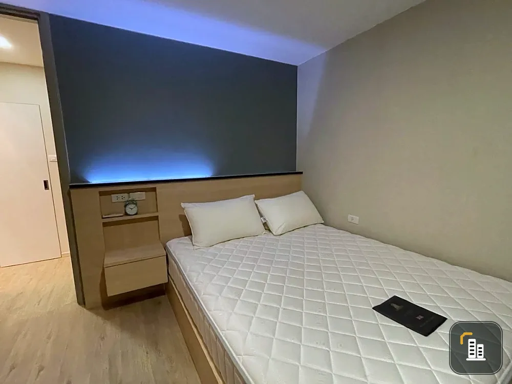 Selling a fully furnished duplex unit at The Rich Rama 9-Srinakarin. Book now! Limited availability.