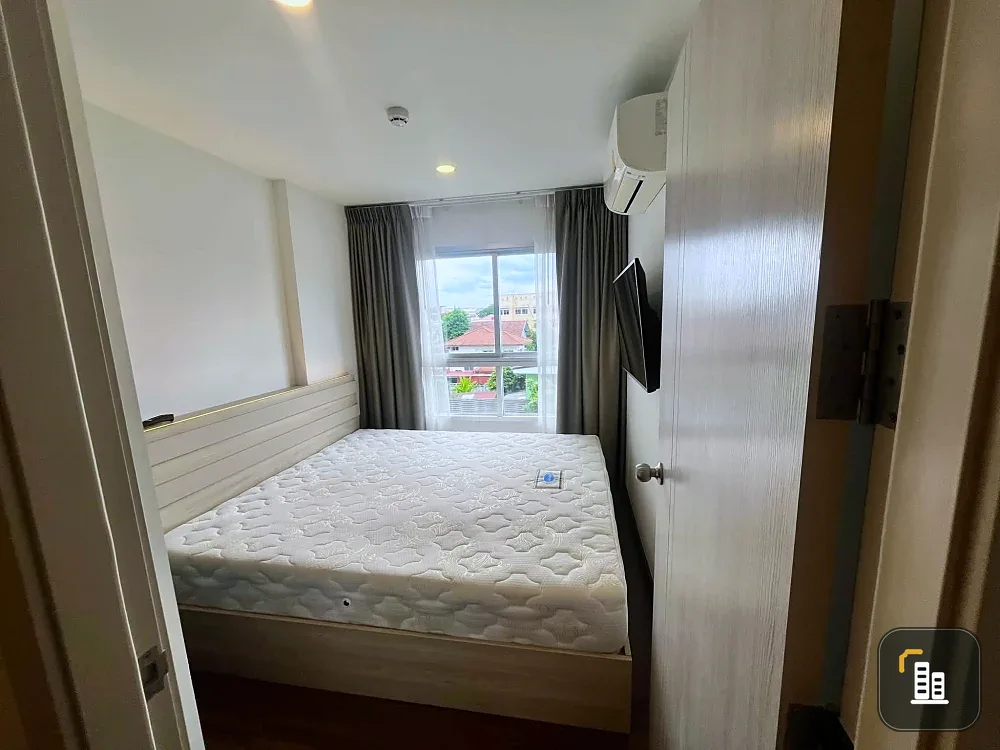 For rent: Chewathai Hallmark Charan 13. Fully furnished with appliances. Ready to move in!