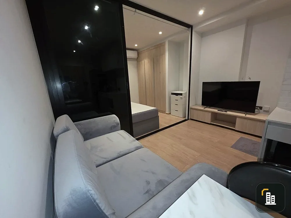 For rent: The Matt Sathorn-Thapra, 4th floor, fully furnished, very livable. Book now, don't miss out!