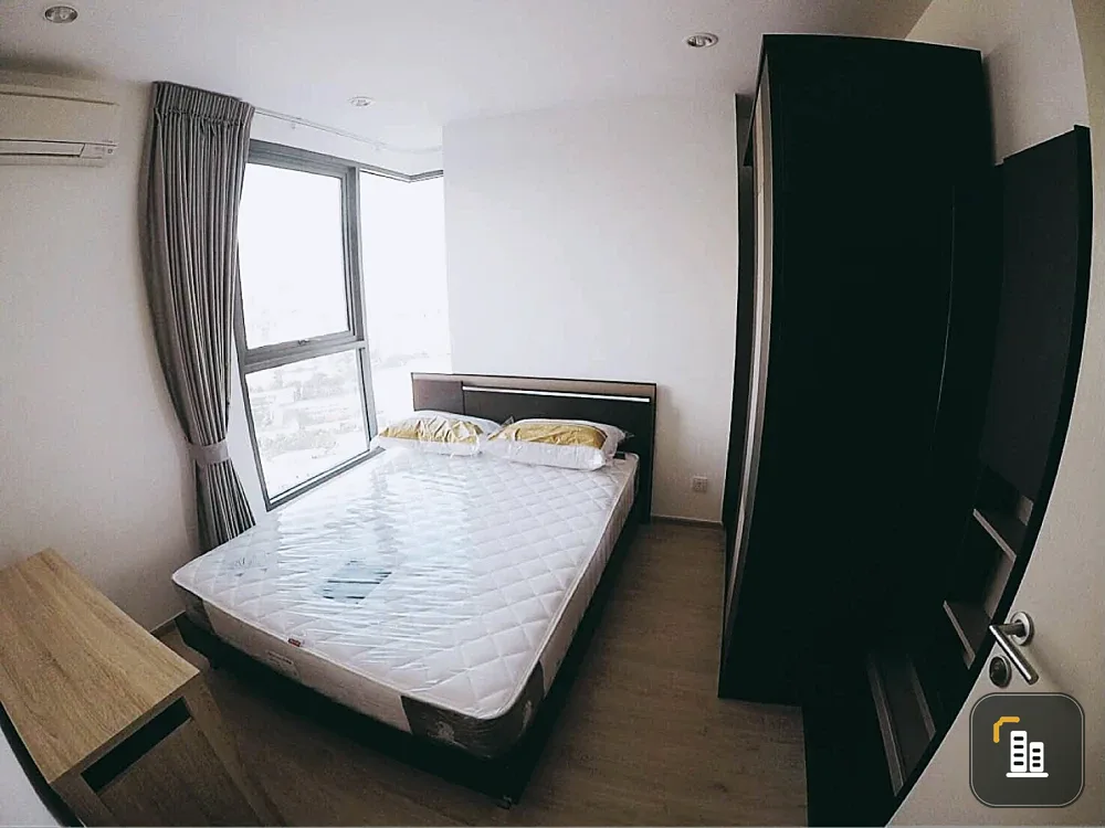 Condo for rent: IDEO Q Chula-Samyan. Spacious and comfortable unit with ample living space and complete amenities. Book now!