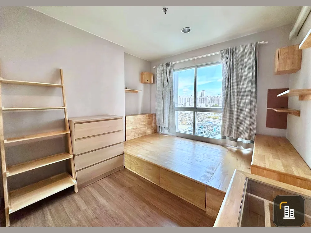 Selling FUSE Chan-Sathorn, a cold storage unit with full-day cooling, complete with high-quality furniture and ample storage space. Book now!