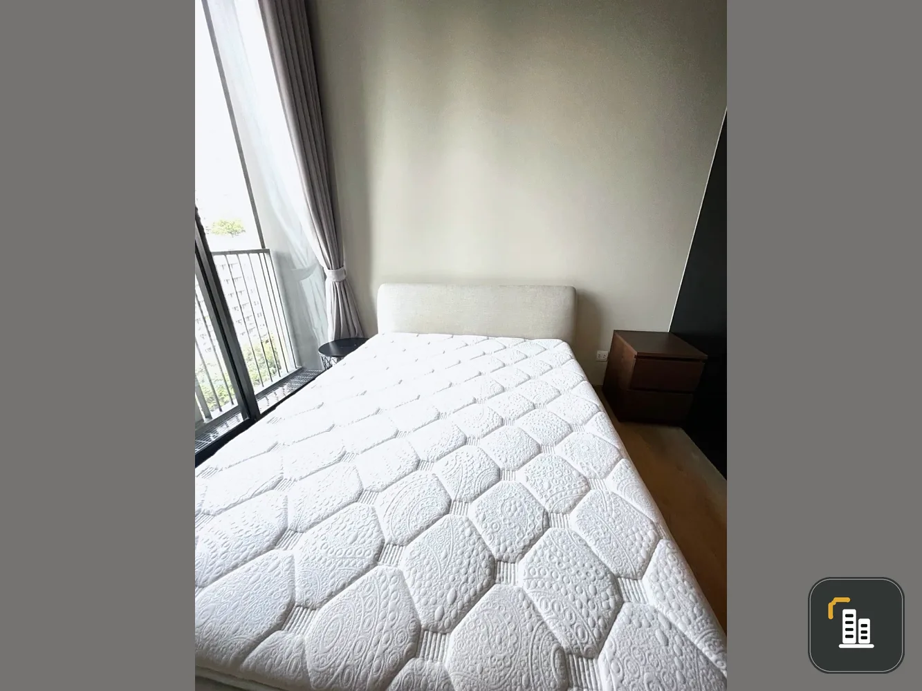 For rent: Noble Be Sukhumvit 33, 8th floor. Nice, fully furnished unit. Book now! Don't miss out!