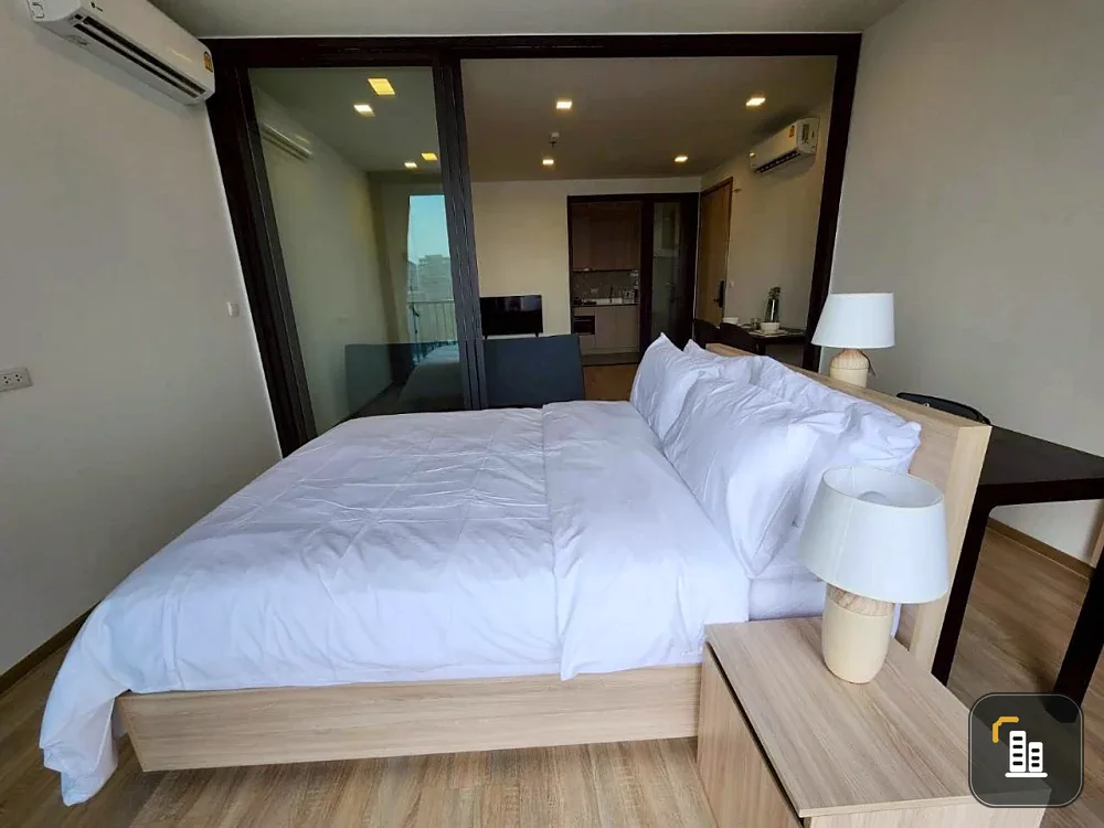 XT Phayathai for rent, 30th floor, great view, fully furnished, ready to move in. Book now!