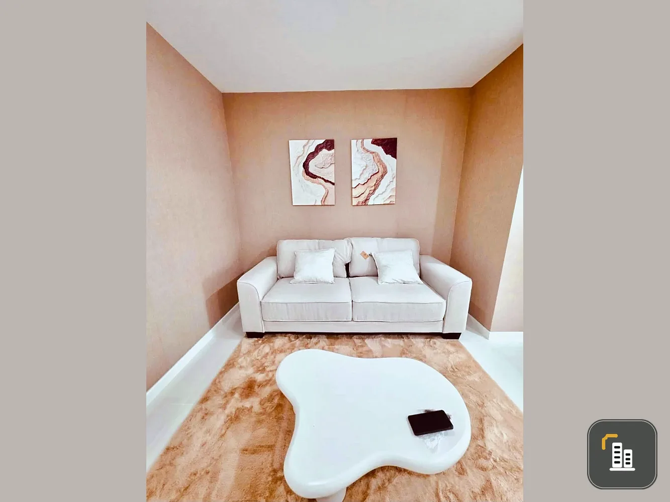 Selling Element Srinakarin condominium. Spacious rooms with a very pleasant atmosphere. Book now!