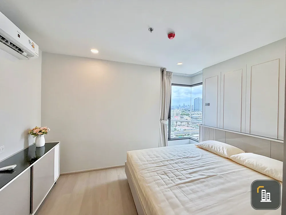 Selling Aspire Onnut Station, 17th floor, unobstructed view, fully furnished. Book now! Don't miss out!