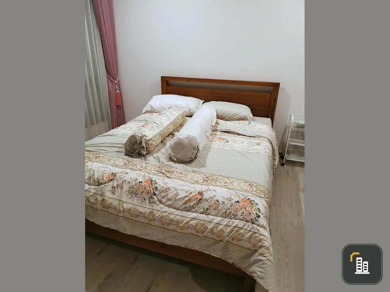 For rent: Dolce Lasalle, 4th floor. Nice, fully furnished unit. Book now! Don't miss out!