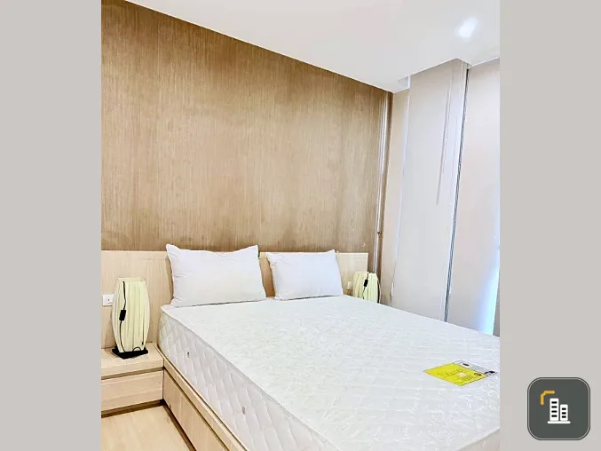 Klass Condo Silom for rent, 8th floor, fully furnished, very livable. Book now, don't miss out!