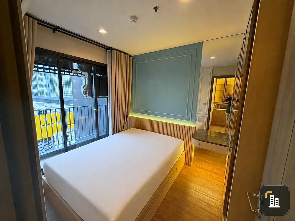 For rent: Life Ladprao Valley. Beautifully decorated unit with high-quality built-in furniture. Don't miss out!