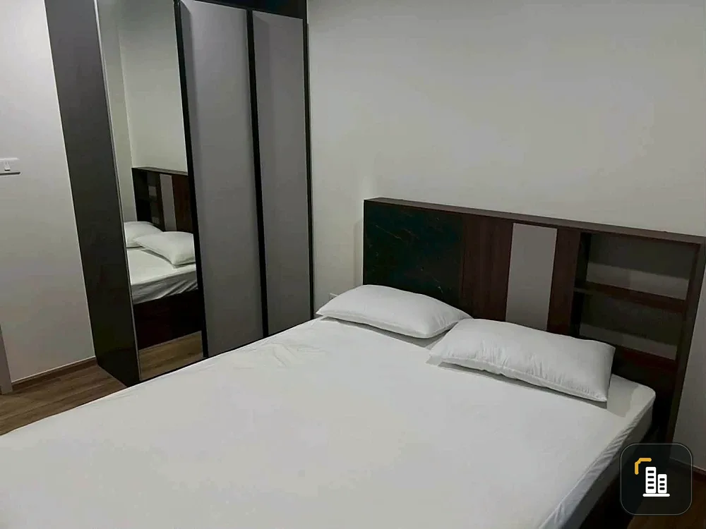 For rent: ARLO Lasan 17, 1 bedroom + 1 multipurpose room. Pets allowed. Ready to move in.