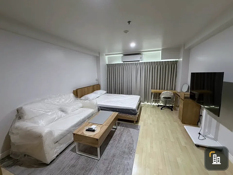 City Living Ratchada studio apartment for rent. Spacious living area and fully furnished with appliances. Book now!