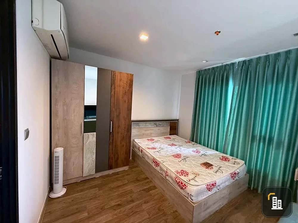 Condo for rent at Life Ladprao Valley. Nice unit on the 38th floor with great views. Fully furnished with appliances. Book now!