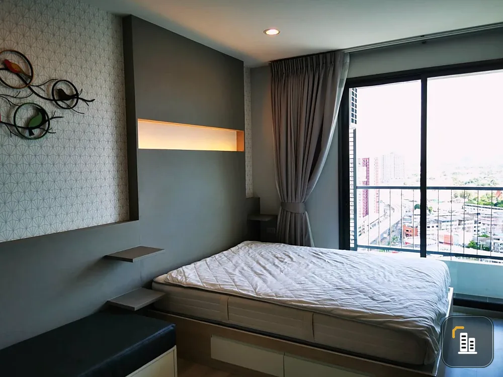 For Sale/Rent: Ideo Mobi Charan-Interchange Condo