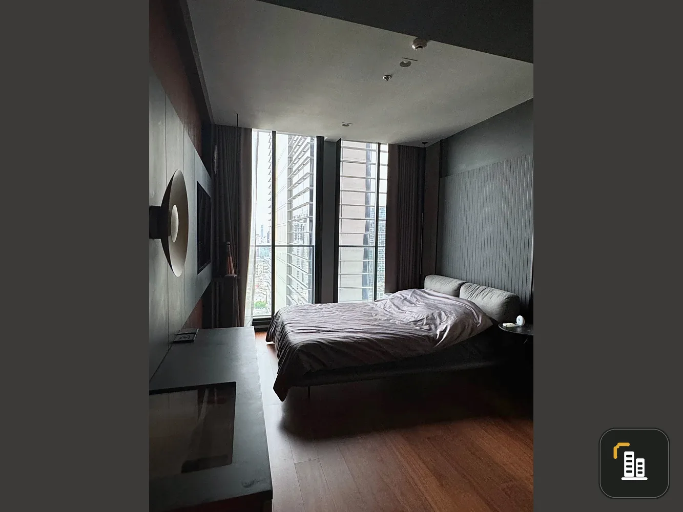 For rent: Noble Ploenjit, 27th floor, high floor, fully furnished, ready to move in. Book now! Don't miss out!