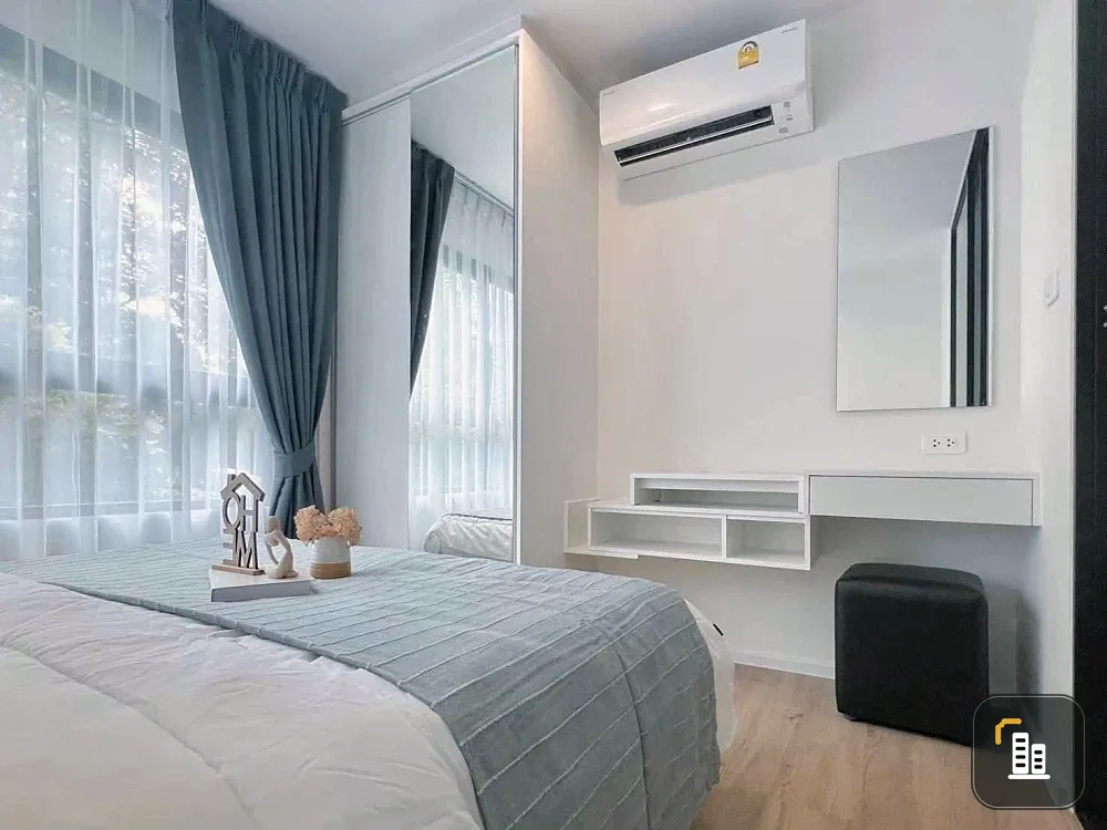 For rent: i Condo Active Pattanakarn, a condo right next to Kasem Bundit University. Fully furnished with appliances. Book now!