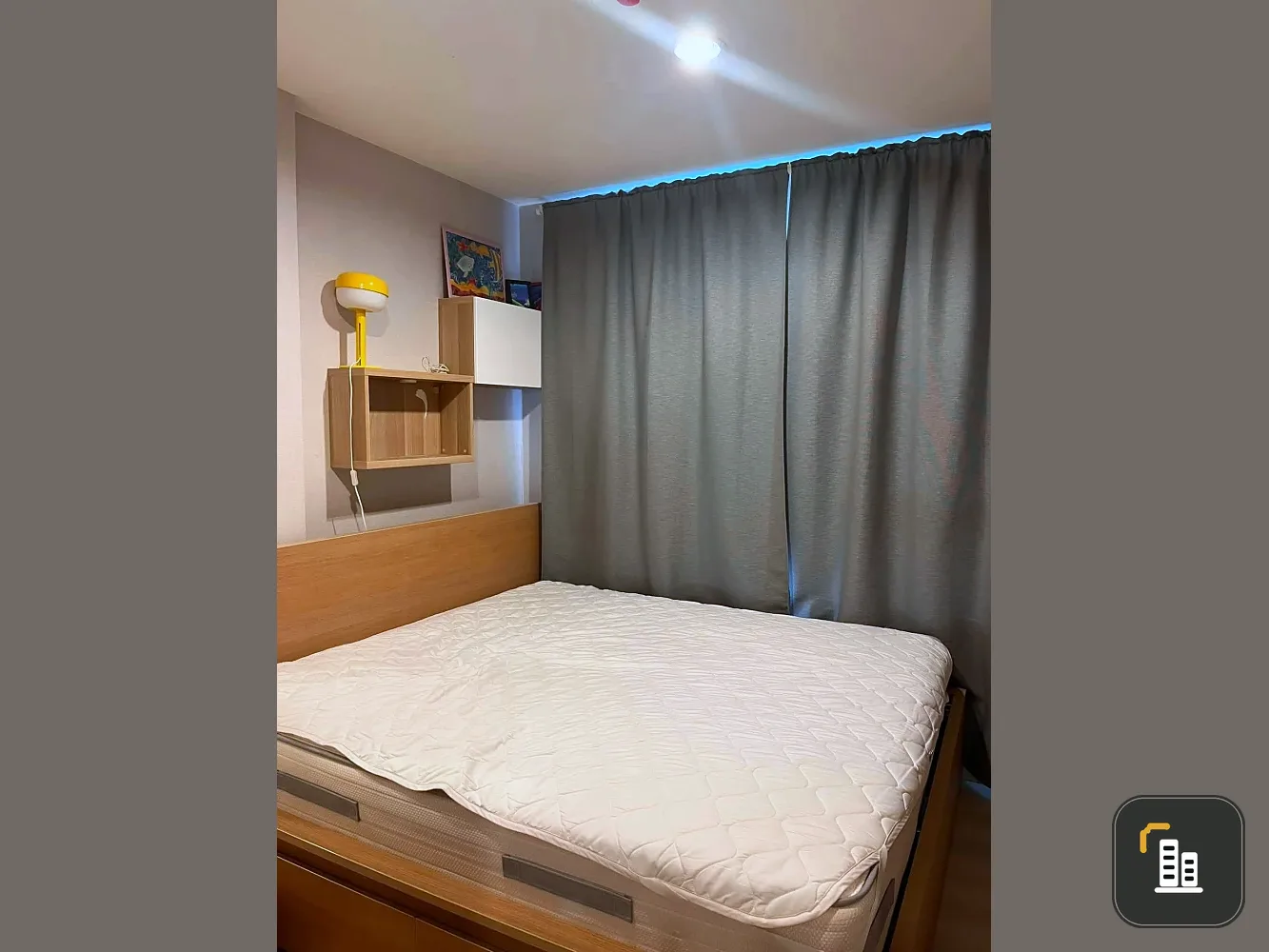 Selling Life Pinklao condo, beautiful pool view, fully furnished and equipped with appliances, ready to move in.