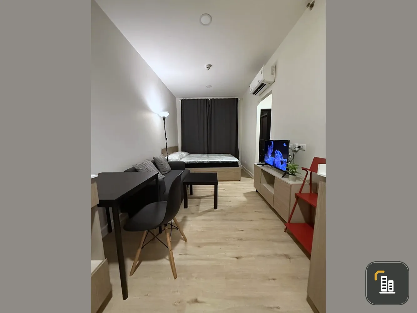 For rent: XIM Suksawat - Rama 3, high floor with beautiful view, excellent ventilation, and exceptionally quiet. No traffic noise from the street, per