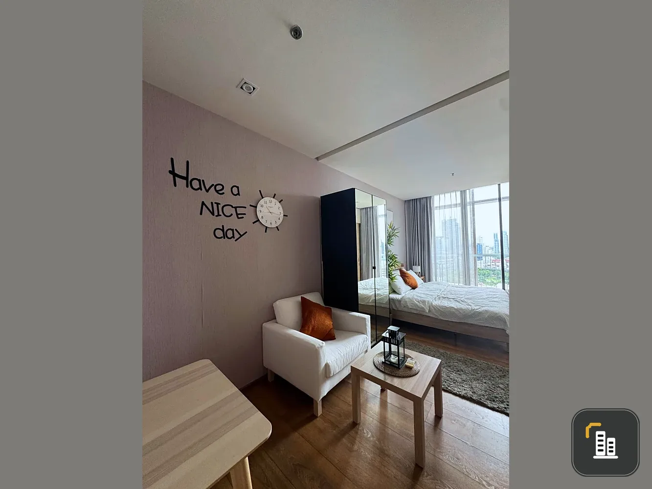 For rent: Park 24 Origin Phrom Phong, 24th floor (very high floor), fully furnished. Just bring your belongings and move in.