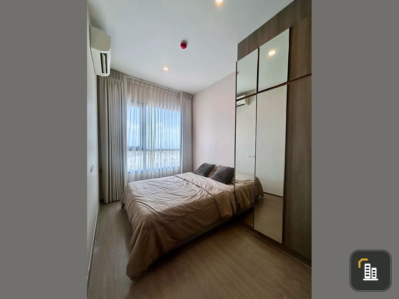 For rent: Knightsbridge Prime On-nut, separate kitchen, fully furnished, ready to move in.