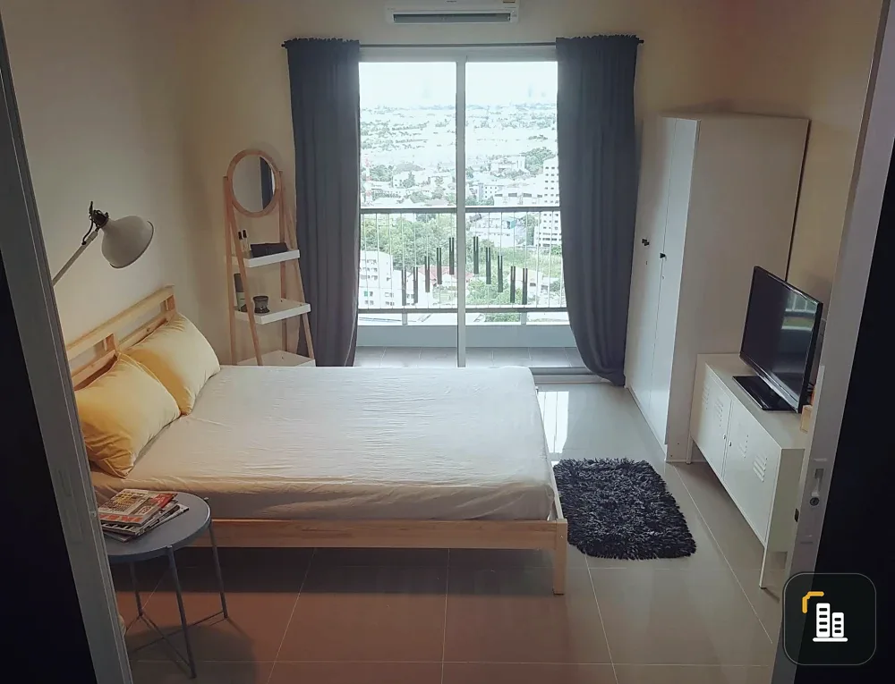For sale or rent: Assakarn Place Srinakarin Condo, 22nd floor. Stunning view with no large buildings obstructing the view. Fully furnished. Book now!
