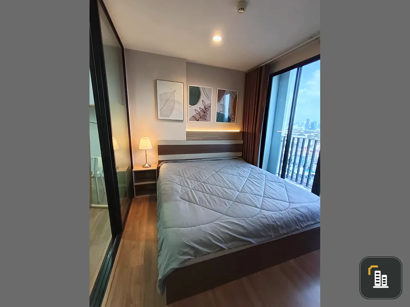 For sale, rent, The tree interchange, big room, comfortable. Satisfying usable space, complete with furniture and electrical appliances. Book now, don