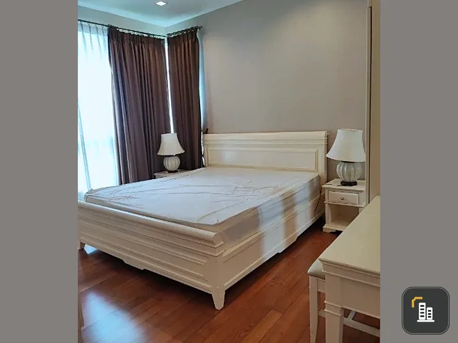 For rent: Ivy Sathon 10, 2-bedroom corner unit, fully furnished, very comfortable. Book now!