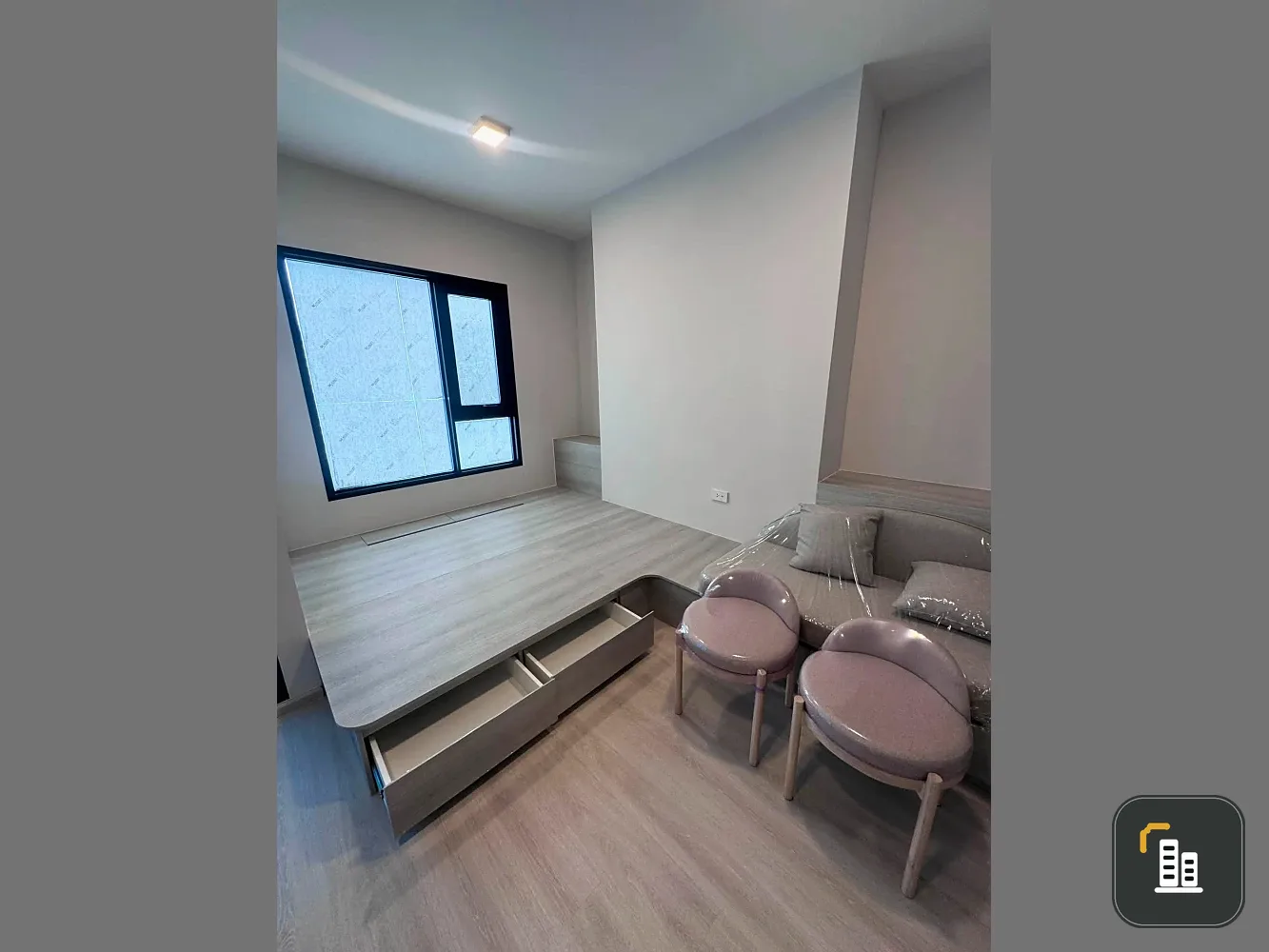 Selling down payment for COBE Ratchada–Rama 9, Building B, 7th floor, southeast facing. The room is not hot and is located in the front building, so y