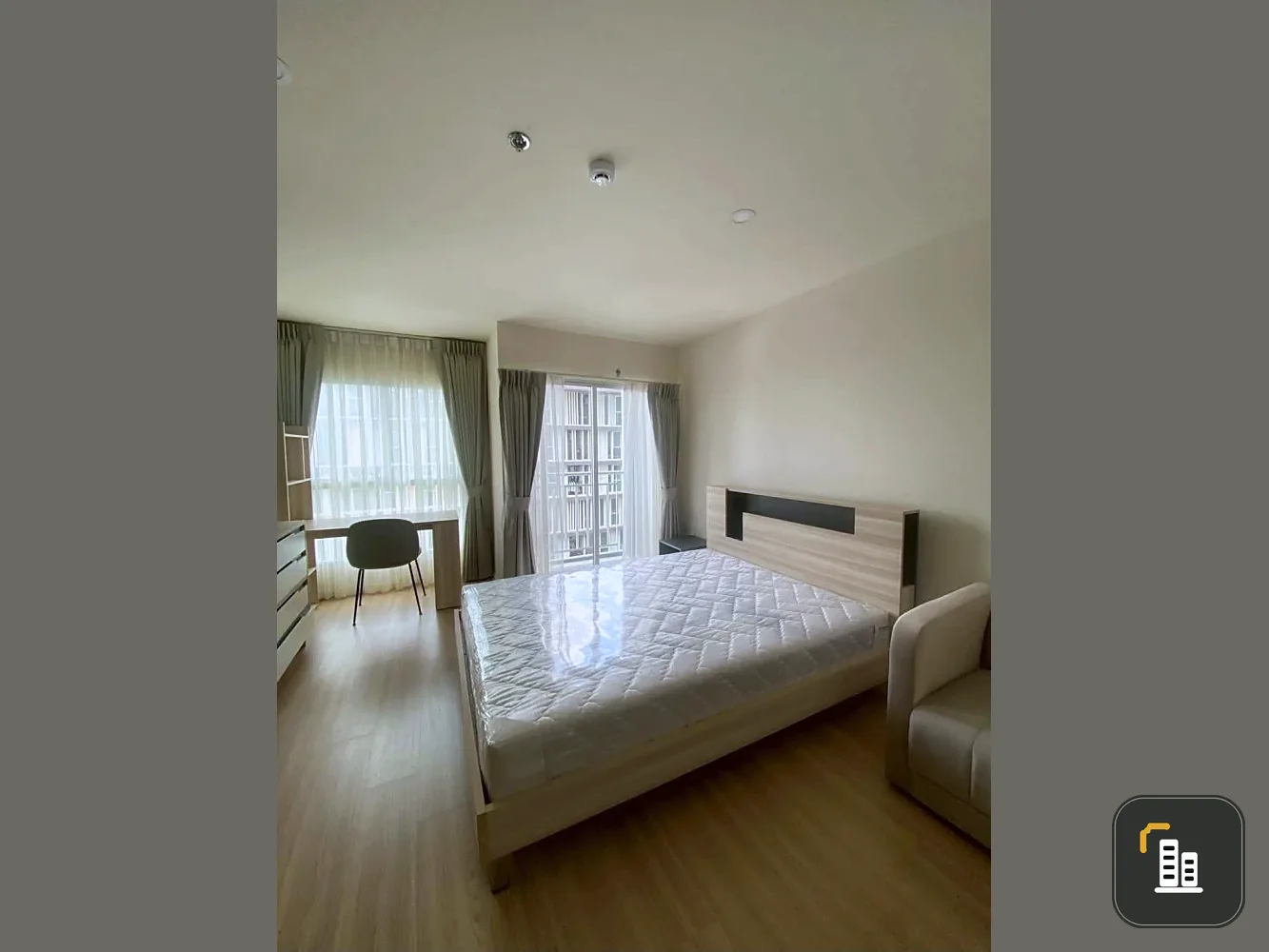 For rent: Lumpini Ville Chaengwatthana-Pakkret Station, 19th floor, fully furnished, convenient location. Book now!
