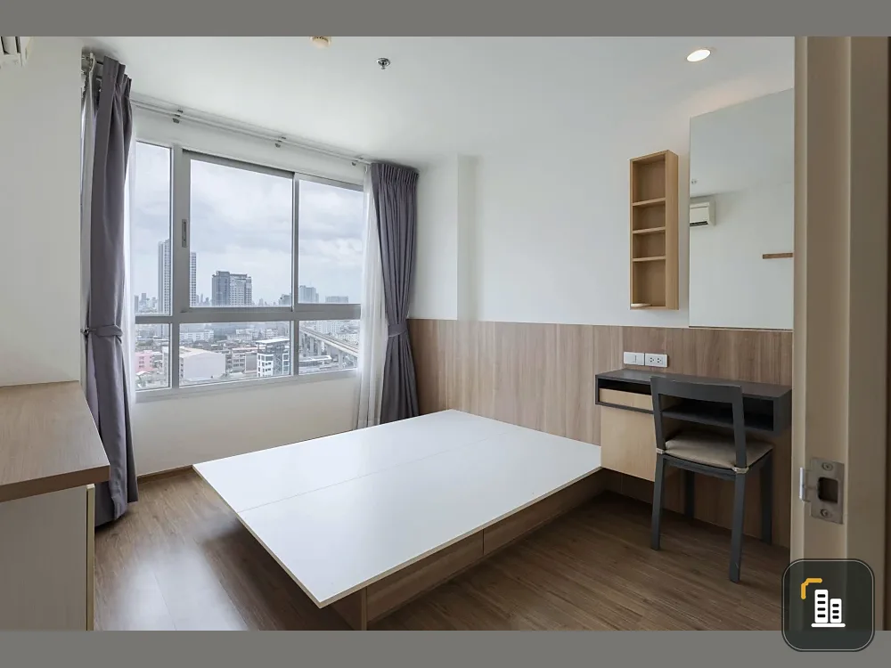 Selling U Delight @ BangSon Station condo. Ready to move in, fully furnished with appliances. Amazing price! Don't miss out!