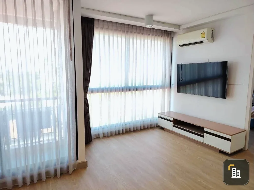 For Sale / Rent: Chateau In Town Sukhumvit 62/1 phase 2. Spacious unit with well-divided spaces, large windows, corner windows, and open views. Book n
